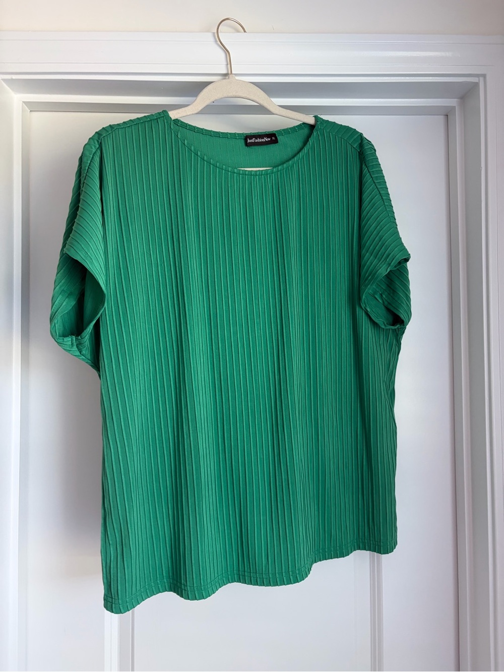 Issey Miyake Pleated Short-Sleeve Tee in Green